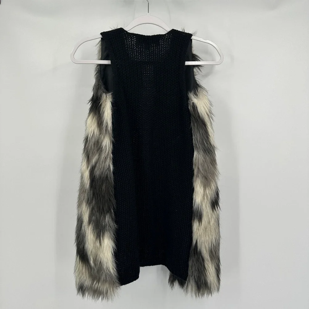 Womens Boho Shaggy Faux Fur Vest Size‎ XS Edgy Festival Eclectic Indie Alt Glam
